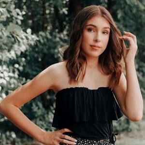 Meet your Posher, Lyla